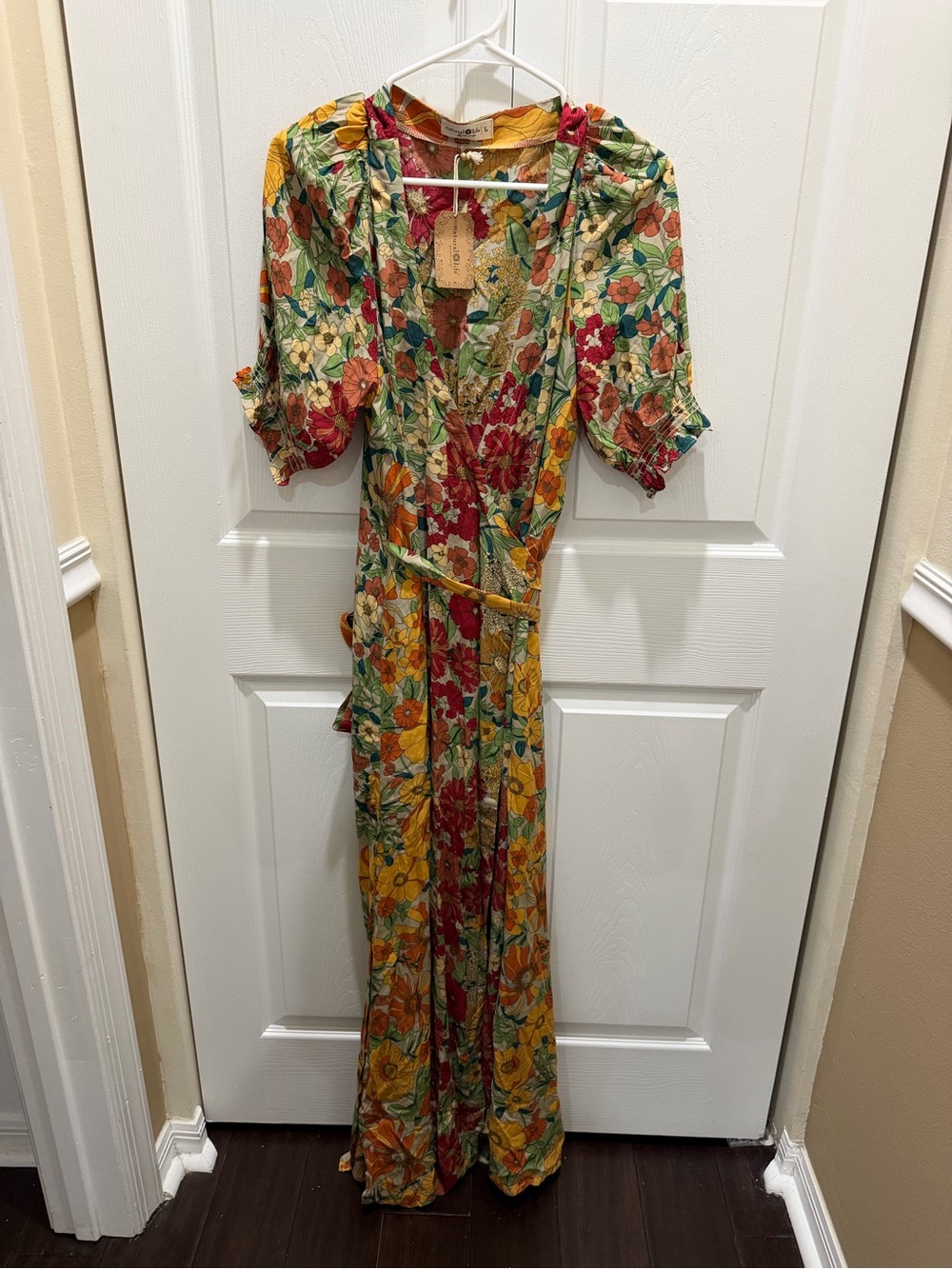 Natural Life Sophia Wrap Maxi Dress in gold vintage floral print large NWT - Picture 4 of 8